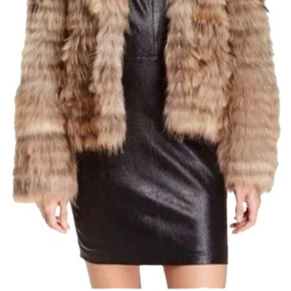 NWT Alice + Olivia 100% Asiatic Raccon Fur Coat - Picture 3 of 16